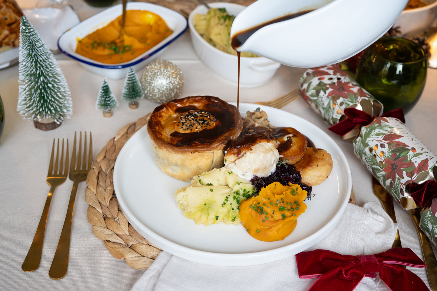 The Classic Christmas Box